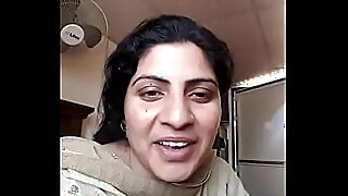 pakistani aunty concupiscent drag relatives